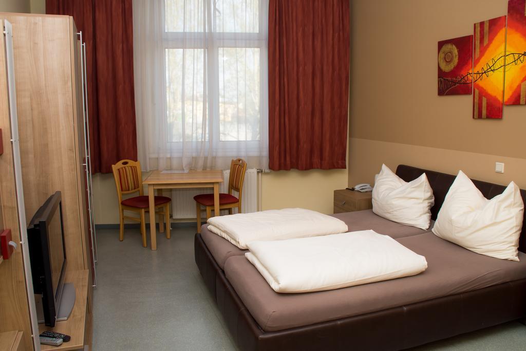 Welog Rast Ilz Motel Ngoại thất bức ảnh